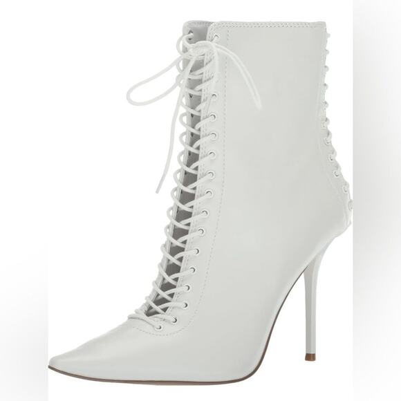 Steve Madden Women's Allnight White Ankle Leather Preppy Booties Size 6 - Picture 3 of 7